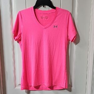Under Armour Women’s Hot Pink V-Neck Short Sleeve Tee